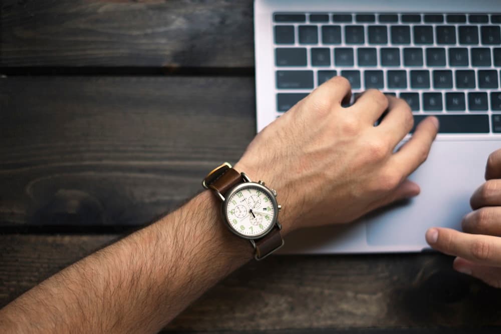 The 60-Minute Grace Period on a Late Return — And What Happens After It